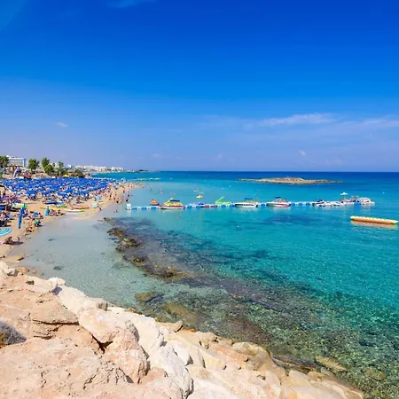 Mare Lombardi Villa *
