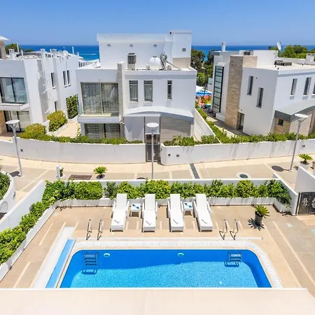 Villa Mare Lombardi Protaras